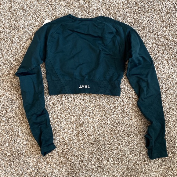 Balance V2 Seamless Long Sleeve Crop Top - Forest Green in XS - Picture 3 of 8